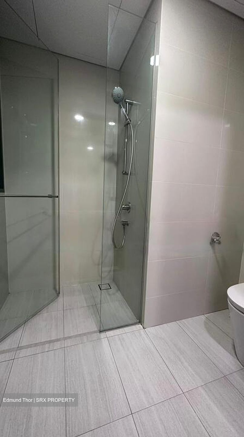 Lakeville (D22), Condominium #468532461